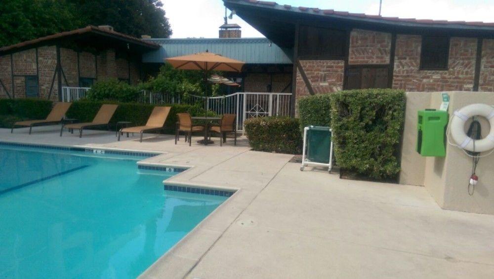 Courtyard By Marriott Riverside Ucr/Moreno Valley Area Εξωτερικό φωτογραφία