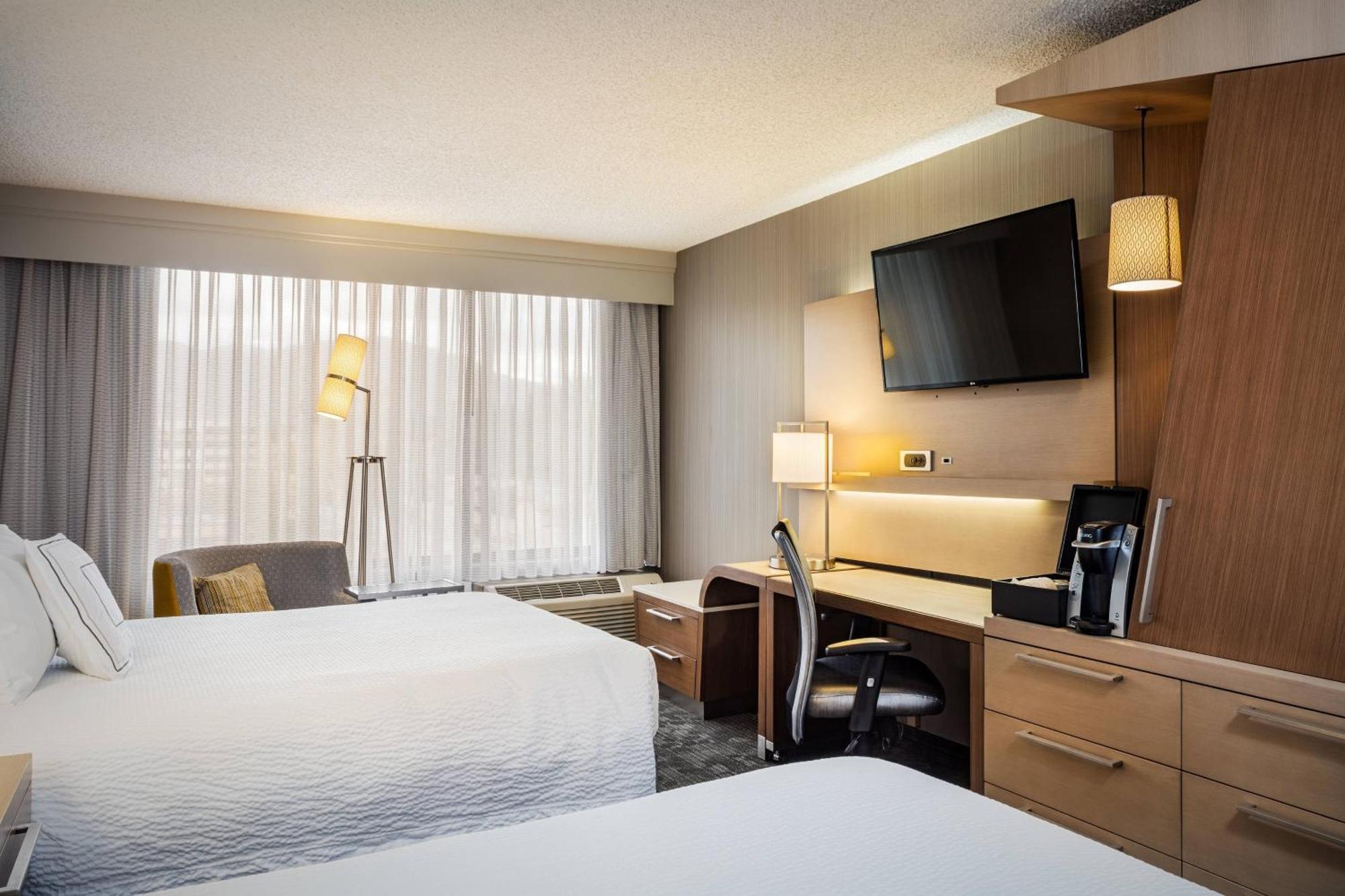 Courtyard By Marriott Riverside Ucr/Moreno Valley Area Εξωτερικό φωτογραφία